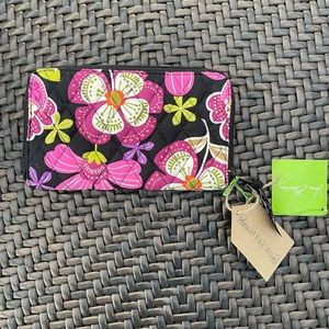 VERA BRADLEY WALLET
